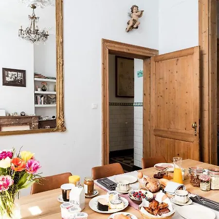 West Bed and Breakfast 2*